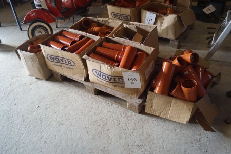 6 boxes of various sewer fittings 110 * 110 * 45