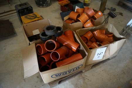 4 boxes with various sewer fittings 110 * 110 * 45
