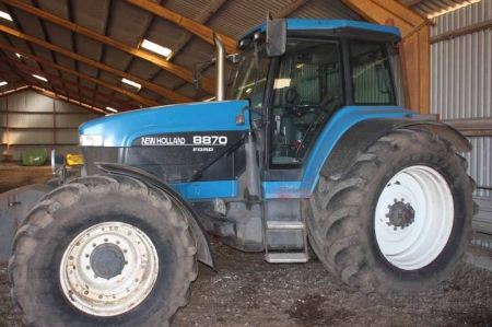 Tractor, New Holland 8870 G210WD. Year 1998. Front ballast