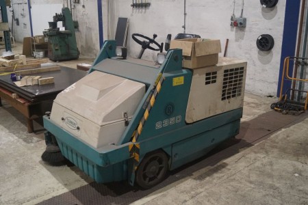 Sweeper brand Tennant 235D Diesel powered tested ok. Hours 537 by clock