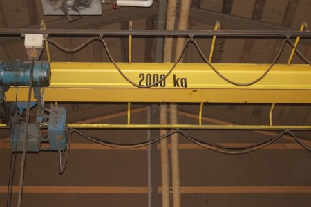 Demag Traverse Kran mit Ständer 12 Meter 2000 kg.