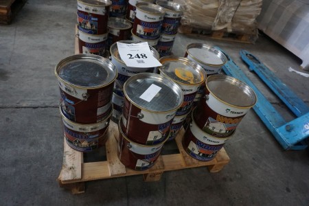 Lot of paint, 14 buckets, color: Green umbra.