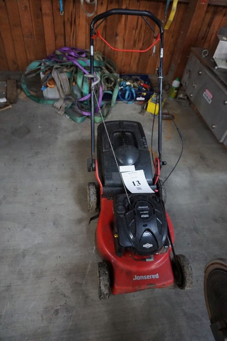 Lawn mower, brand: Jonsered LM 2147 OMO, starter and driver.