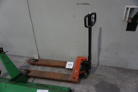Pallet lifts, brand: BT, tested and ok.