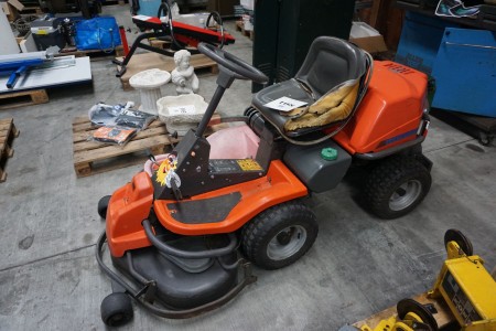 Garden tractor, Brand: HUSQVARA, model: Rider 14 Pro, without key.