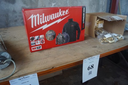 Milwaukee Camo Größe L mit Akku und Wärme