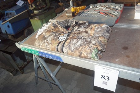 Milwaukee Camo size L with battery and heat.p