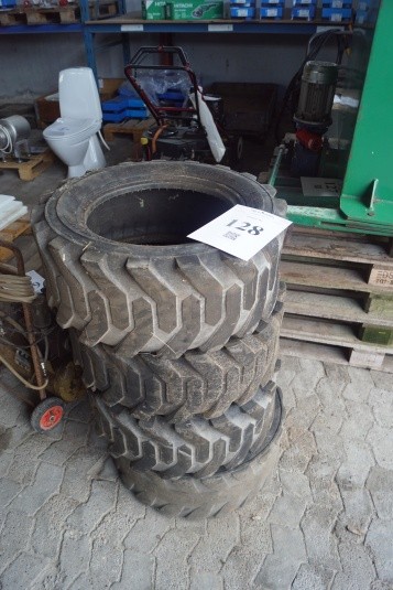 4 pc tires 27x10.5-15 NHS