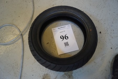 Front tire, brand pirlli size 120/70/12