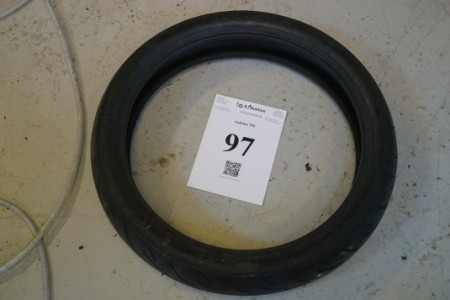 Front tire, brand battelax size 100 / 70-17