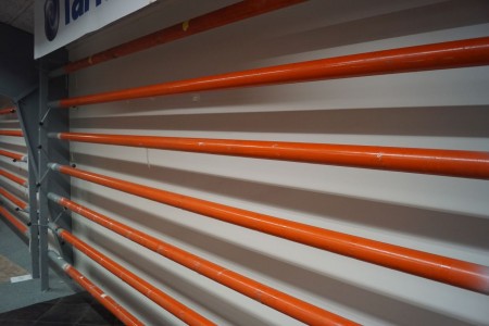 Venule rack with 7 bars in iron. For 4 m rolls. 240 * 446 * 40cm.