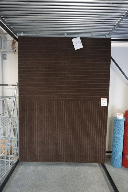 Teppich aus Wolle. 170 * 240 cm.