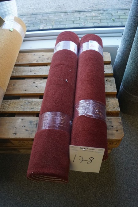 2 pcs. velor rugs. Ca. 5.5 cm 2