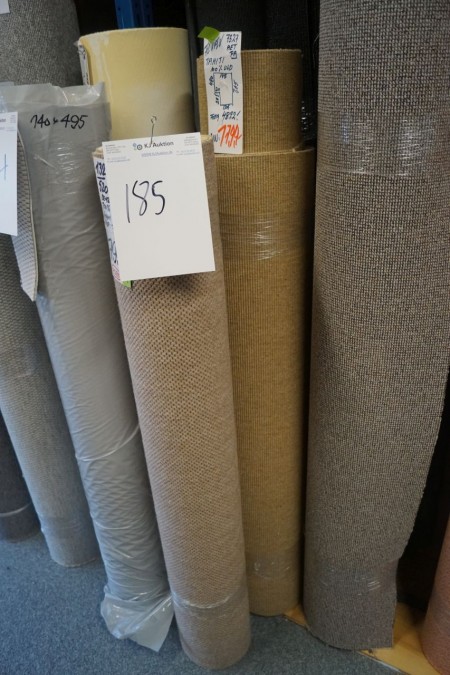 2 stk. fladvævet uld. 1= 125*765 cm + 1= 132*520 cm. 