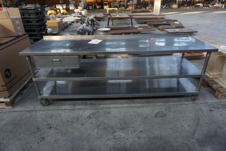 Steel table with shelves, l: 244cm, b: 76cm, h: 89cm.