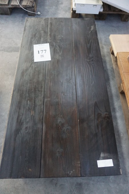Table top of 3 planks, l: 150cm, b: 76cm.