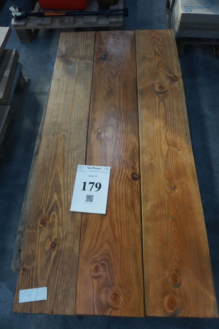 Table top of 3 planks, l: 150cm, b: 72cm.
