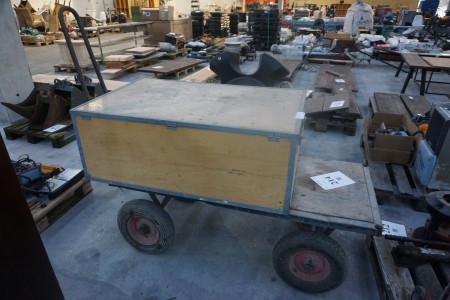 Trolley with wooden box, l: 150cm, w: 67cm.