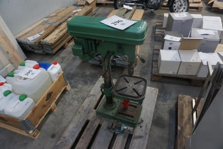 Søljeboremaskine med skruestik, mærke:Tru Tool, type:TT-16A, 220/380 V, afprøvet og ok.