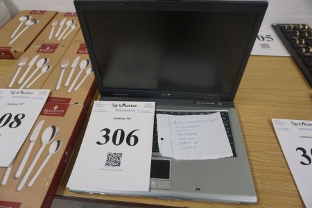 Acer bærbar computer model Travelmate 2420 nyformateret, win 7, officepakke, 2 gb ram, batteri ok, køreklar