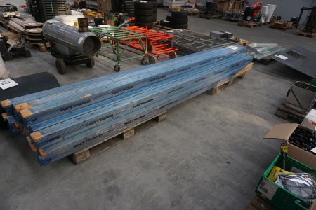 Untreated rustic boards thickness: 18mm, b: 10cm, l: 390cm, about 500m in total.