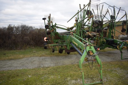 Tear mark Krone, wide 10 m, towed, rotor 4 pcs, with electric box for rotor control, with projections on left front and right rear rotor year 2007.