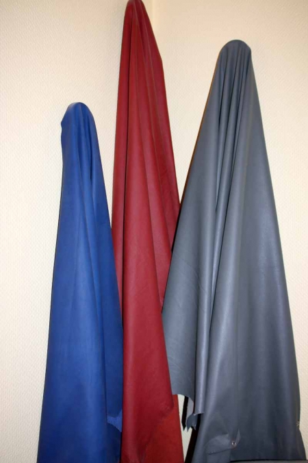 3 hides (blue + red + green)