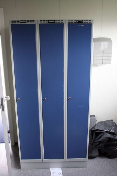 3-rums garderobeskab med bænk