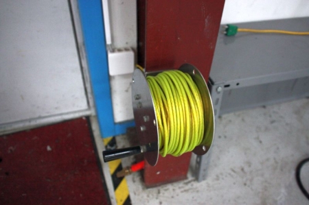 Wire reel for earth connection