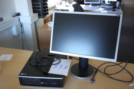 Computer: HP + flat panel monitor, Samsung SyncMaster SM 225BW