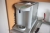 Whirlpool køleskab + Altas mikroovn AHC 731 + Cosmetal vanautomat + Mocca Server 1,8 L + el-kedel + termokande + div. indhold i køkkenskabe