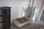 Whirlpool køleskab + Altas mikroovn AHC 731 + Cosmetal vanautomat + Mocca Server 1,8 L + el-kedel + termokande + div. indhold i køkkenskabe