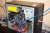 PC, Chieftec + fladskærm: Samsung SyncMaster 2443 + fladskærm, HP + webcam + Dual HDD Docking Station, ZalMan