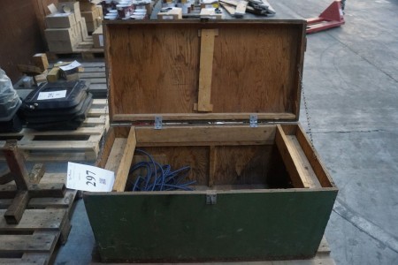 Wooden box l 110 cm h 52 cm d 54 cm