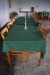 Tisch mit 8 Stühlen 291x80 cm mit zusätzlicher Platte.