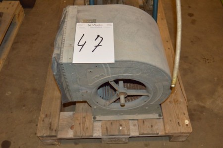 Centrifugal fan with pulley