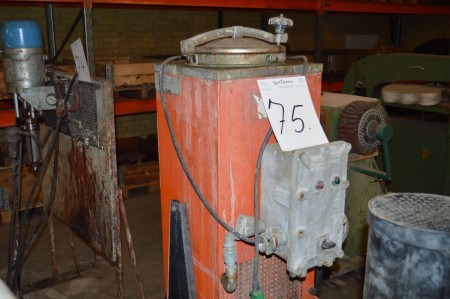 Zustand der Destillationsmaschine mit dünnem Recycling-System unbekannt
