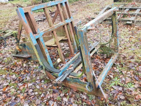 850 L front anchor frame for tractor