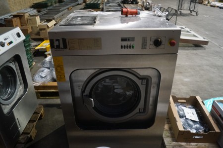 Vaskemaskine, mærke Miele professional 10 kg Kapacitet.