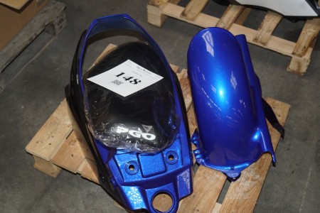 Seat for pgo scooter plus cover and shields