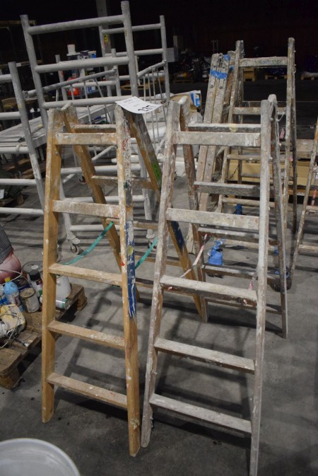 2 5-step wooden ladders. From the bankruptcy estate of Egholm Painting Company