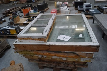 Lot windows, in different sizes. None punctured.