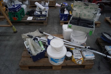 Painting equipment + waste bags etc.