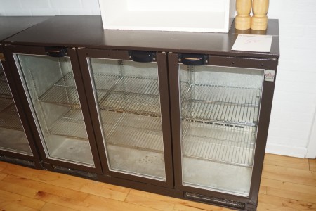 Kühlschrank mit 3 Türen. 135x50x90