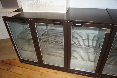 Køleskab med 3 låger. 135x50x90