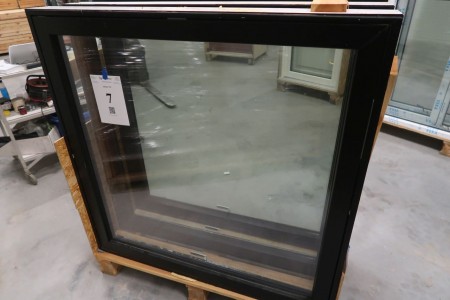 Plastic window, black / black, W131xH131 cm, frame width 11.5 cm. Has been fitted. model Photo