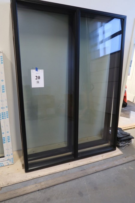 Holzfenster, schwarz / schwarz, H208xB150 cm, Rahmenbreite11,5 cm. Modell Foto