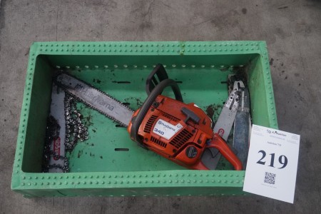 Chainsaw, brand: Husqvarna 340 with extra blades and chains, tested and ok.