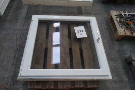 Plastic window with handle, 102.5x101.5cm.