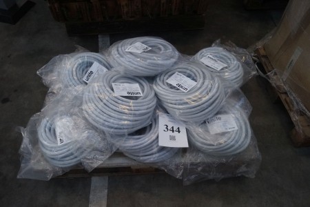 Lot of plastic pipes. Ø 16mm. L: 25m, with drawstring, about 10 pieces.